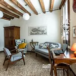 Riva De Biasio Charming Apartment R&R